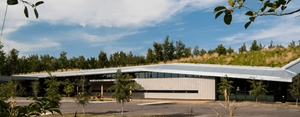 Picture of the outside of the current library building.